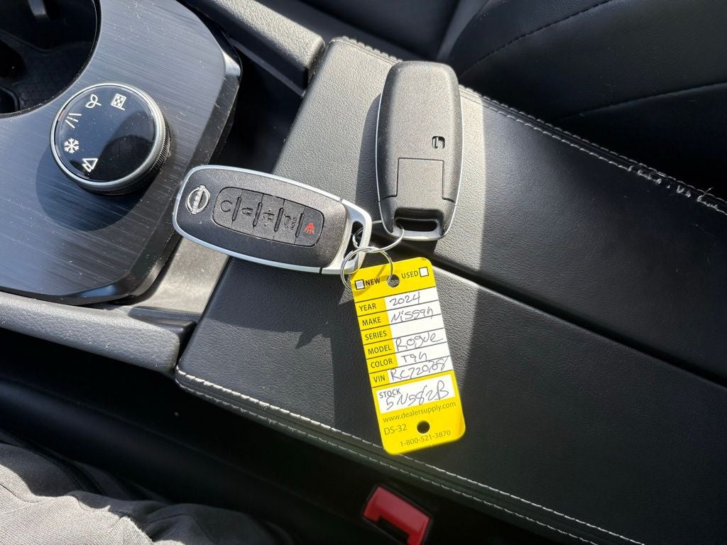 2024 Nissan Rogue SV Premium