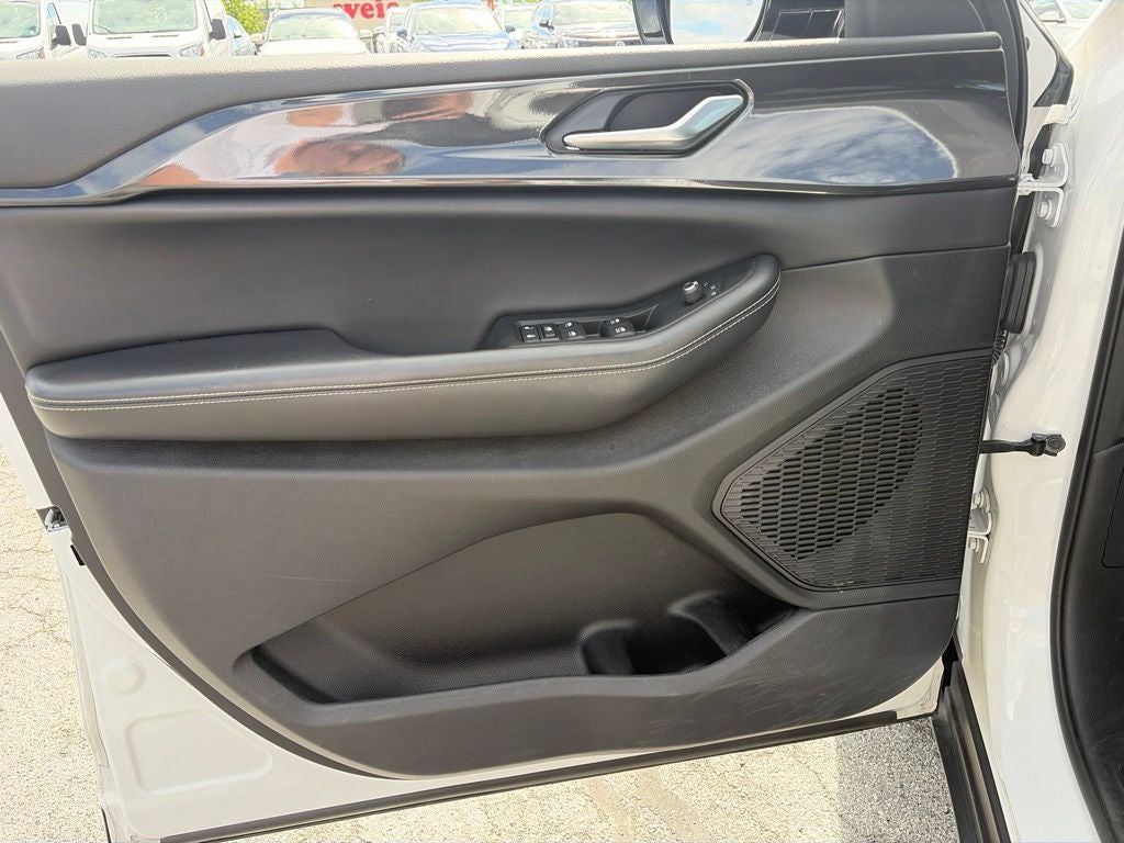 2023 Jeep Grand Cherokee Altitude X