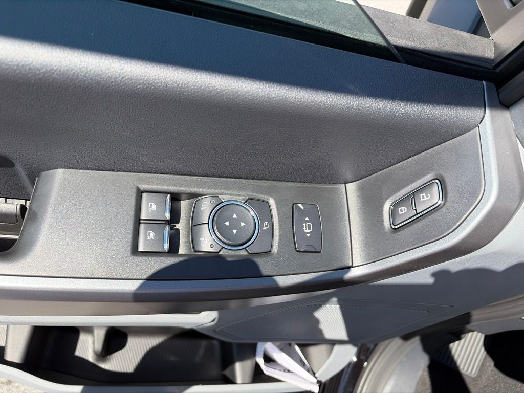 2026 Ford F-600SD XLT