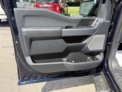 2025 Ford F-150 Lightning Lariat