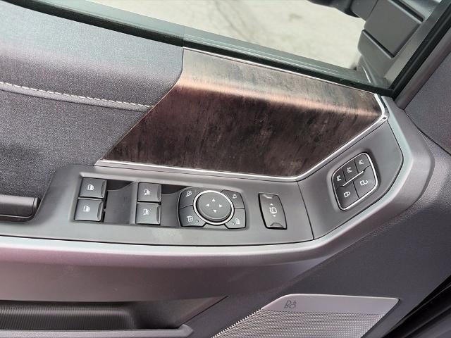 2027 Ford F-350SD Lariat
