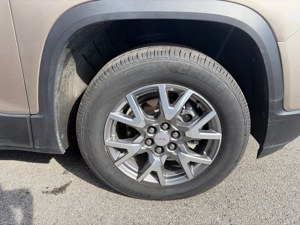2022 GMC Acadia SLT