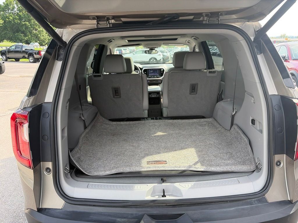 2022 GMC Acadia SLT
