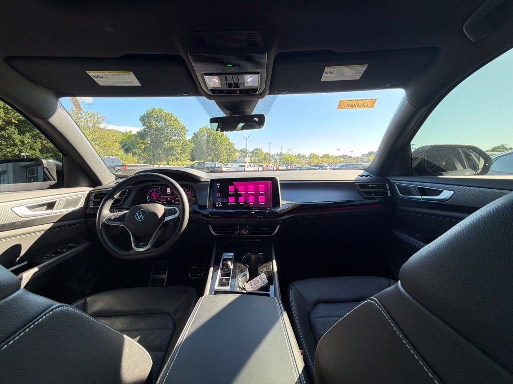 2025 Volkswagen Atlas Cross Sport 2.0T SEL R-Line Black