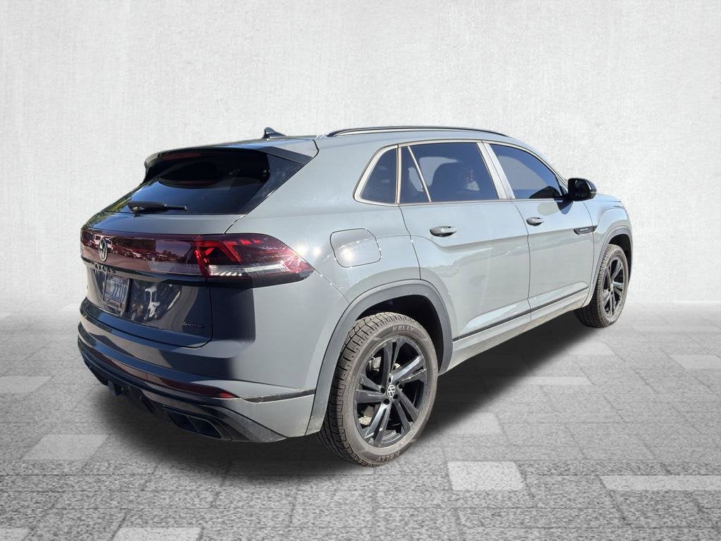 2025 Volkswagen Atlas Cross Sport 2.0T SEL R-Line Black