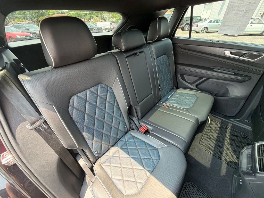 2024 Volkswagen Atlas Cross Sport 2.0T SEL Premium R-Line