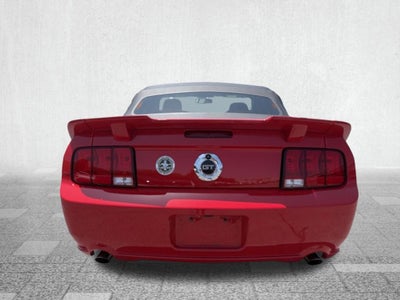 2005 Ford Mustang GT Deluxe