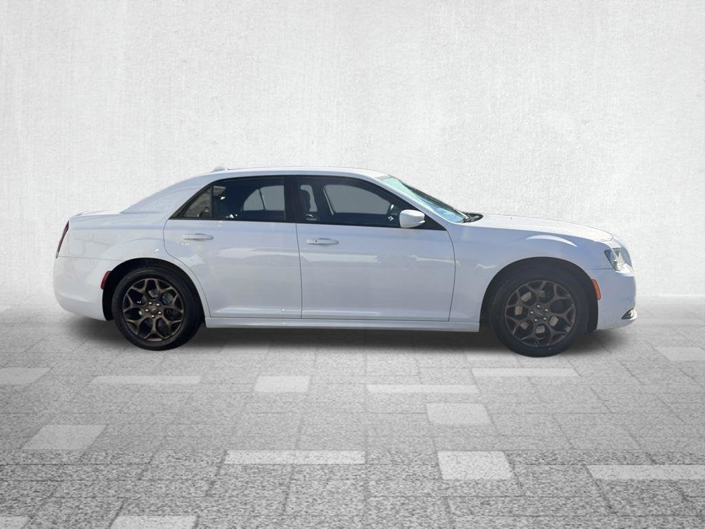 2016 Chrysler 300 S