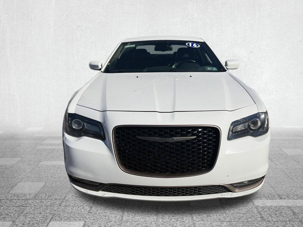 2016 Chrysler 300 S