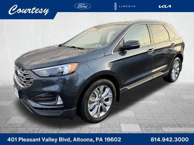 2022 Ford Edge Titanium