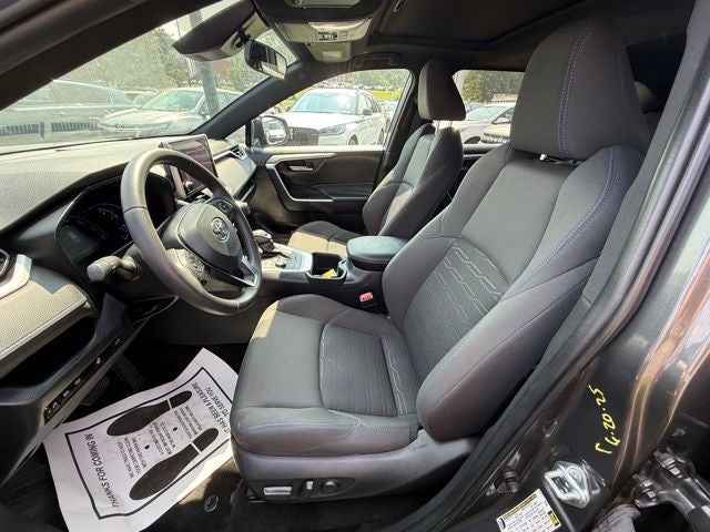 2024 Toyota RAV4 Hybrid SE