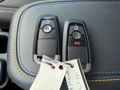 2025 Ford Maverick Lobo Standard