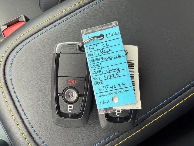 2026 Ford Maverick Lobo Standard