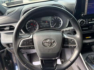 2023 Toyota Highlander XSE