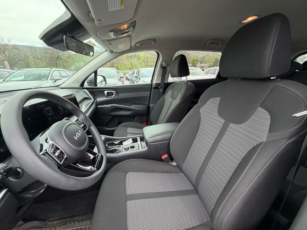 2024 Kia Sorento LX