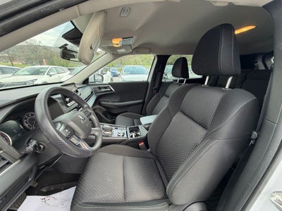 2022 Mitsubishi Outlander ES
