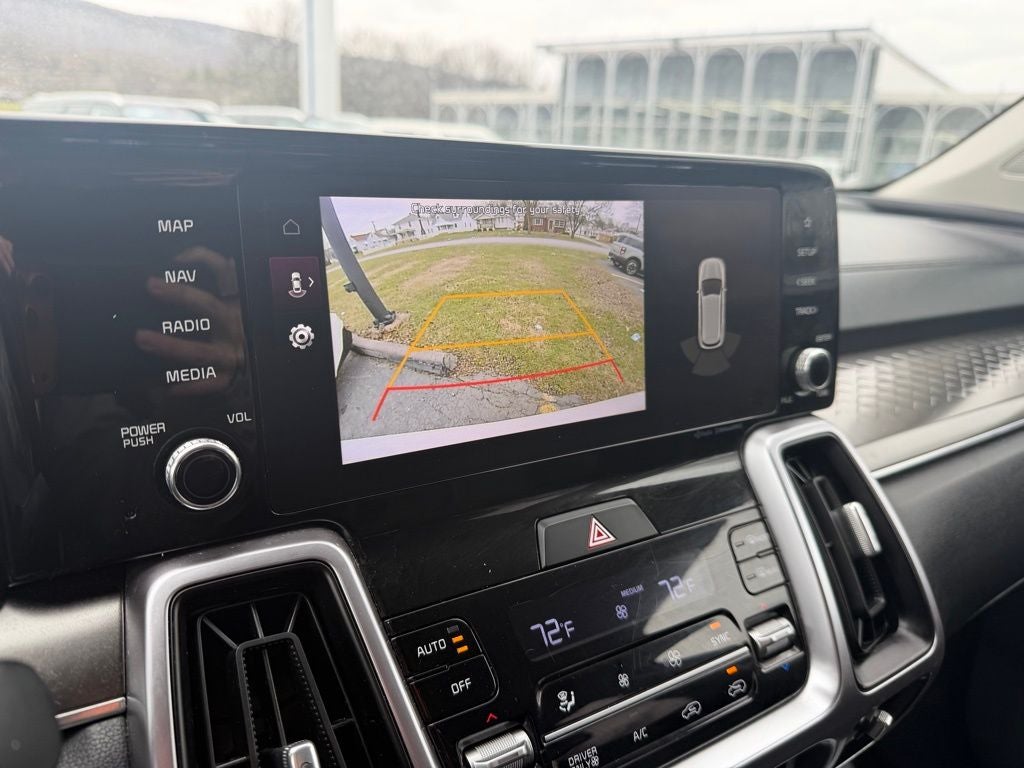 2022 Kia Sorento Hybrid S