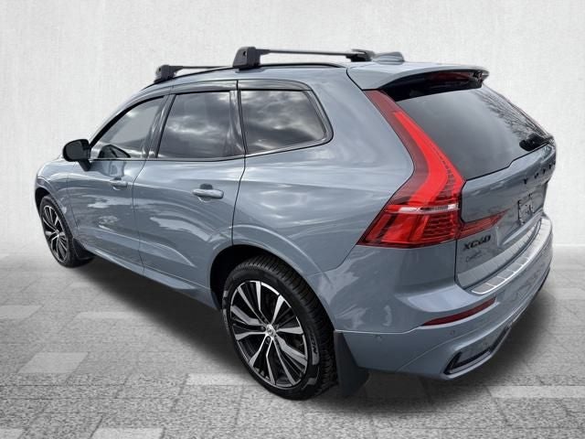 2023 Volvo XC60 B5 Plus Dark Theme
