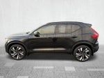 2025 Volvo XC40 B5 Ultra Dark Theme